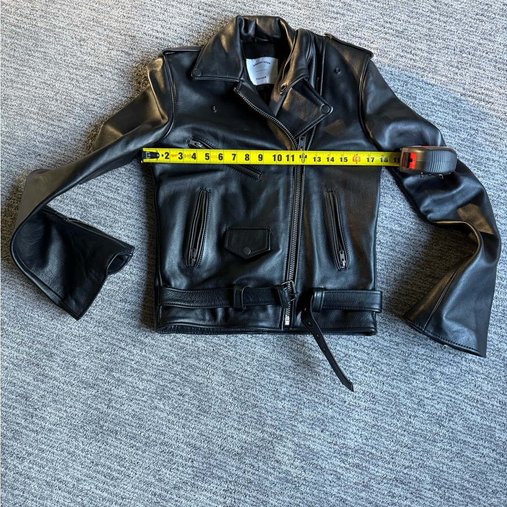 PRISTINE Understated Leather Bell Sleeve Leather Jacket and bag - Picture 12 of 15